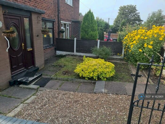 2 Bedroom Semi-Detached House To Rent In Windermere Road, Hyde, SK14