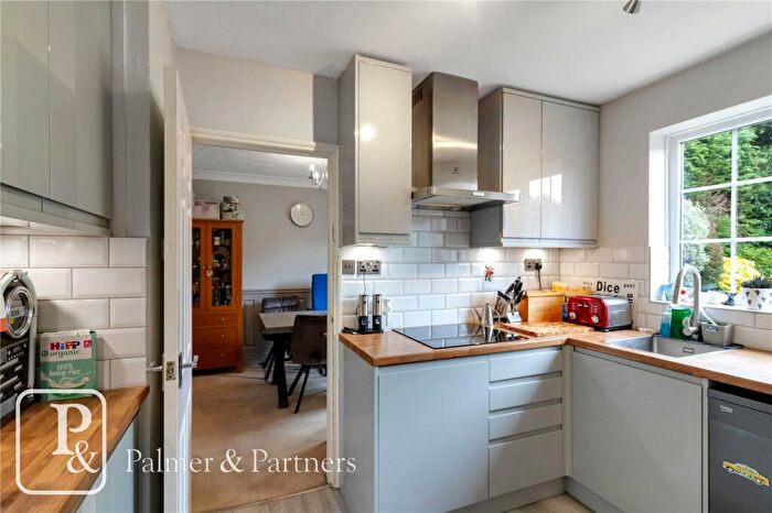 4 Bedroom Detached House For Sale In Green Acres Road, Layer-de-la-Haye, Colchester, Essex, CO2