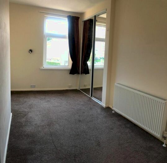 2 Bedroom Property To Rent In St. Leger Crescent, St. Thomas, Swansea, SA1
