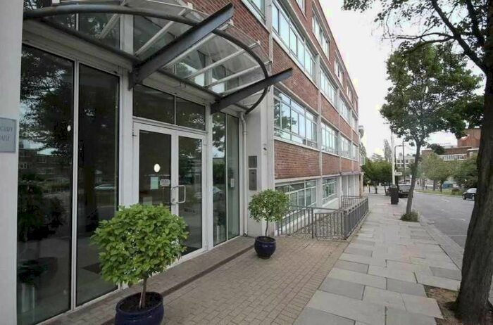 2 Bedroom Flat To Rent In Mercury House, Heathcroft, Ealing, W5