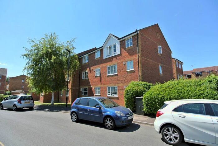 1 Bedroom Flat To Rent In Redford Close, Feltham, TW13