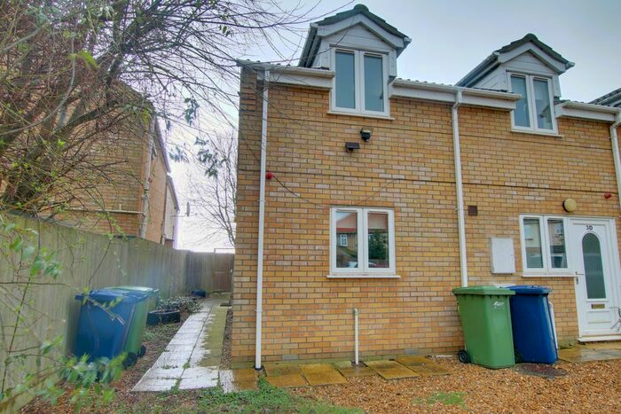 2 Bedroom End Of Terrace House To Rent In Upwell Road, March, PE15