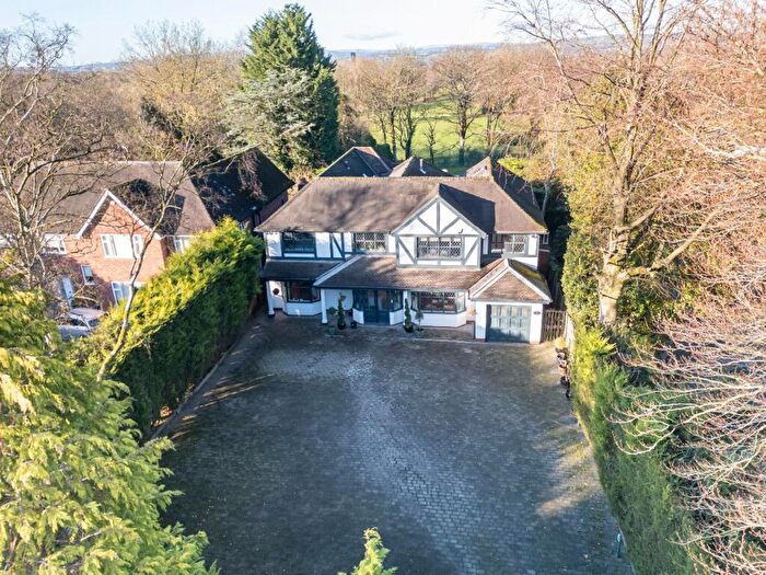 5 Bedroom Detached House For Sale In Ringley Road, Whitefield, Manchester, M45