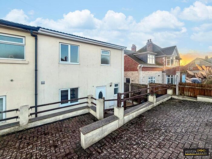 2 Bedroom End Of Terrace House For Sale In Camp Road, Weymouth, DT4