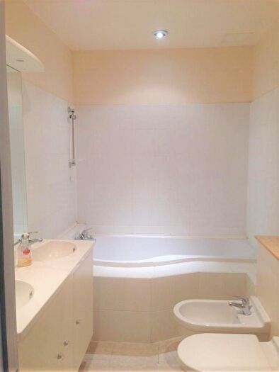 4 Bedroom Terraced House To Rent In Five Oaks Mews Bromley, BR1