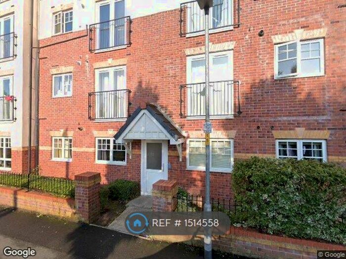 2 Bedroom Flat To Rent In Sandycroft Avenue, Wythenshawe, Manchester, M22