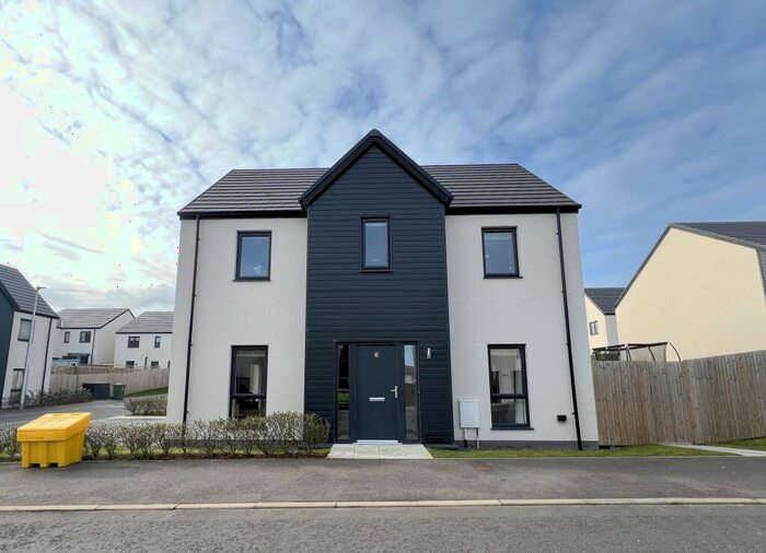 3 Bedroom Detached Villa For Sale In Maclachlan Place, Stratton, Inverness, IV2