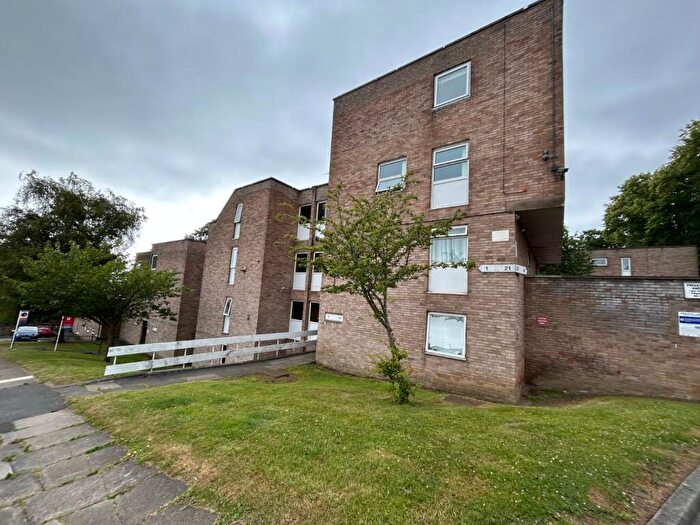 2 Bedroom Flat To Rent In Park Road, Eccleshill, Bradford, West Yorkshire, BD10