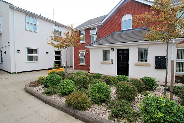 2 Bedroom Flat To Rent In High Street, Chasetown, Burntwood, WS7