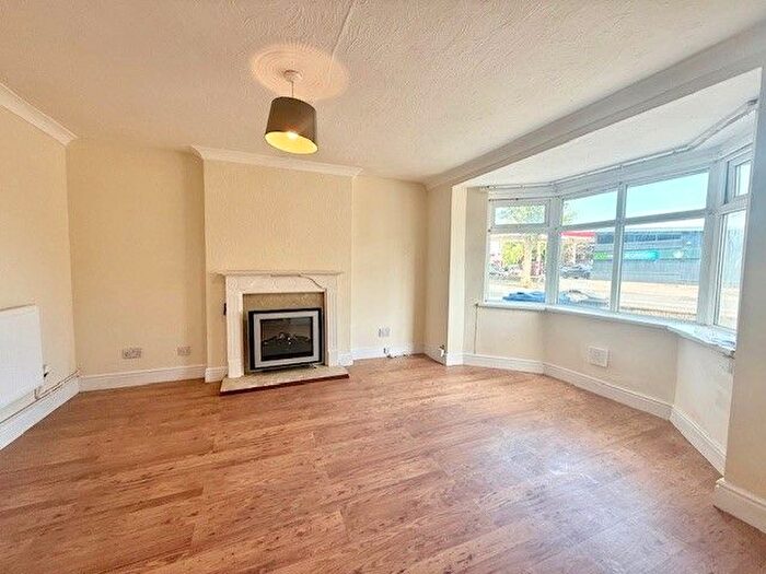 1 Bedroom Property To Rent In Wilderspool Causeway, Warrington, WA4