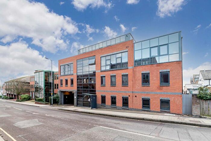 1 Bedroom Flat To Rent In Victoria Street, St Albans, AL1