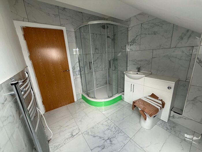 3 Bedroom Flat To Rent In Meretown House Crowther Street, Wolverhampton, WV10