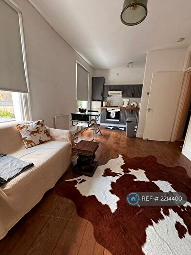 1 Bedroom Flat To Rent In Maxted Road, London, SE15