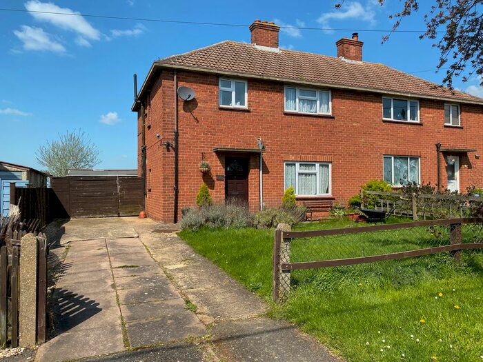 3 Bedroom Semi-Detached House To Rent In Ashby Road, Braunston, Northants., NN11