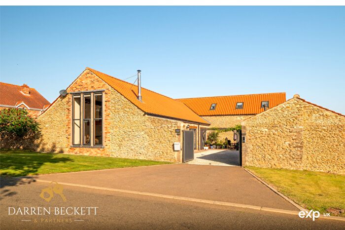 5 Bedroom Barn Conversion For Sale In Stone House Manor, Owmby-by-Spital, Market Rasen, LN8