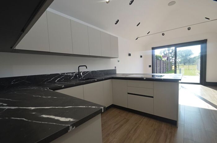 2 Bedroom Semi-Detached House To Rent In Ashford Road, Staines, TW18