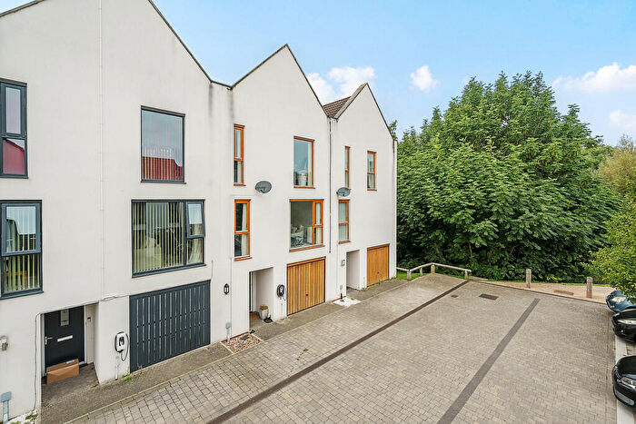 4 Bedroom Terraced House To Rent In Curator Rise, Street, BA16