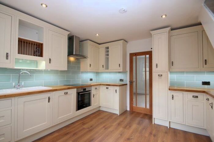 3 Bedroom Property To Rent In Portland Terrace, Newhaven, BN9