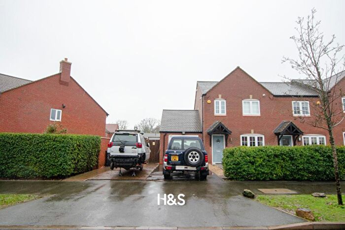 3 Bedroom House For Sale In Dewberry Road, Tidbury Green, Solihull, B90