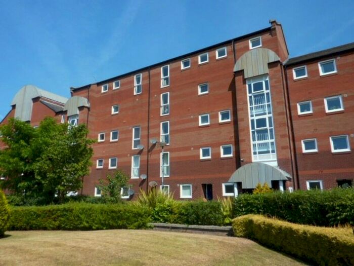3 Bedroom Penthouse To Rent In Princes Reach, Ashton-on-ribble, Preston, PR2