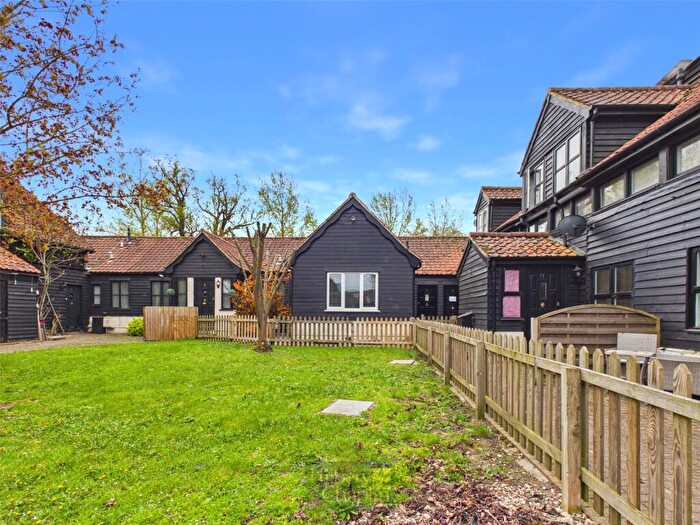 2 Bedroom Bungalow For Sale In Coxtie Green Road, Pilgrims Hatch, Brentwood, Essex, CM14