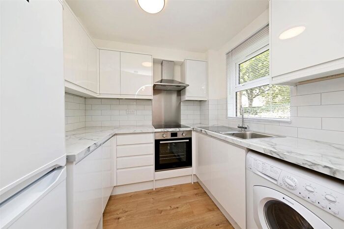 1 Bedroom Flat To Rent In Acton Lane, London, W4