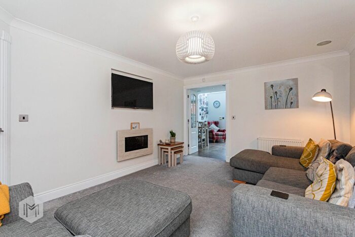 3 Bedroom Semi-Detached House For Sale In Hampson Avenue, Culcheth, Warrington, Cheshire, WA3 - Photo 5