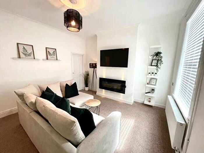 2 Bedroom House To Rent In Burton Road, Lincoln, LN1