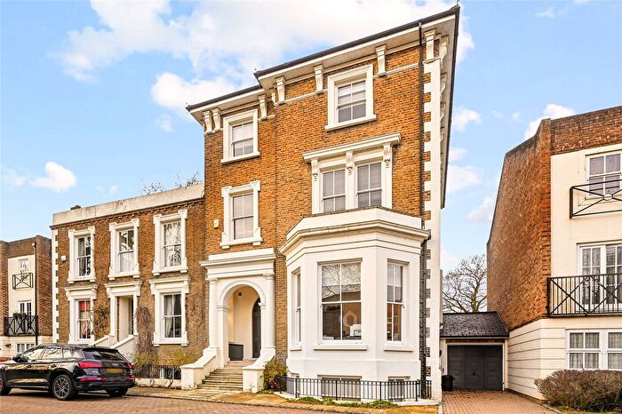 6 Bedroom Semi Detached House For Sale In Mill Plat, Isleworth, Middlesex, TW7