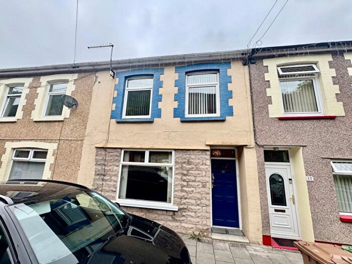 4 Bedroom Terraced House For Sale In School Street, Tirphil, NP24