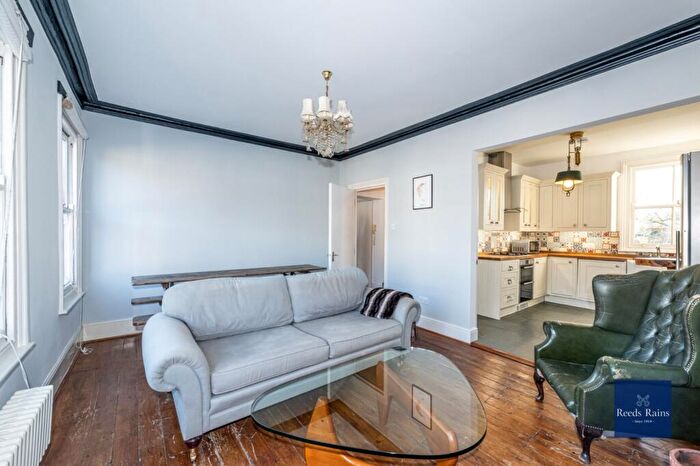 2 Bedroom Apartment To Rent In Brook Drive, London, SE11