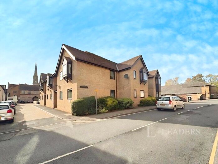 1 Bedroom Flat To Rent In East Street, St. Ives, Cambridgeshire, PE27