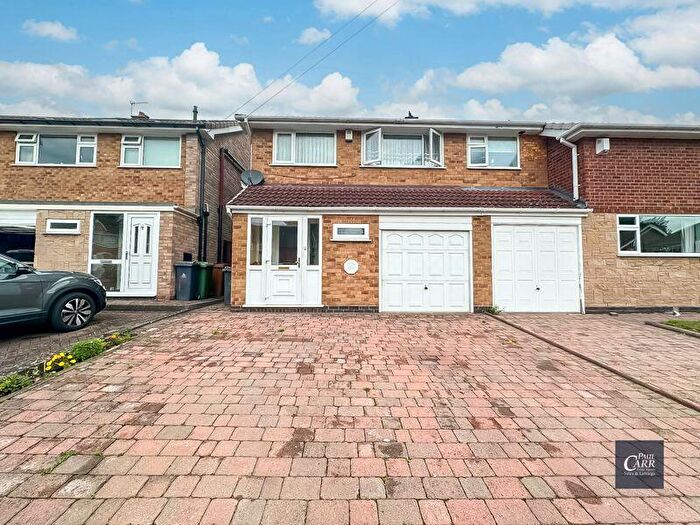 3 Bedroom Semi-Detached House For Sale In Lilac Avenue, Streetly, Sutton Coldfield, B74