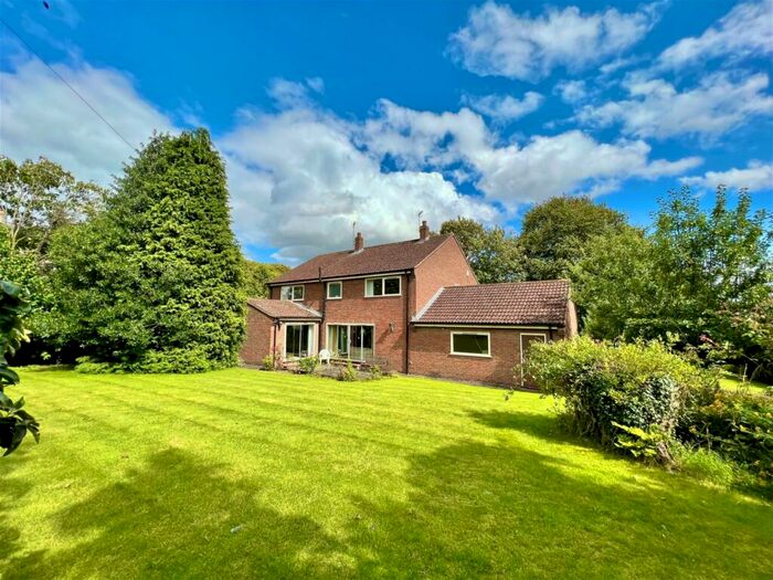 4 Bedroom Detached House For Sale In Barkston Ash, Church Street, LS24