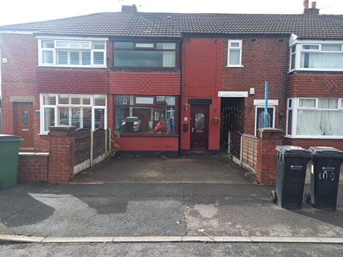 2 Bedroom Terraced House For Sale In Somerford Road, Stockport, Greater Manchester, SK5