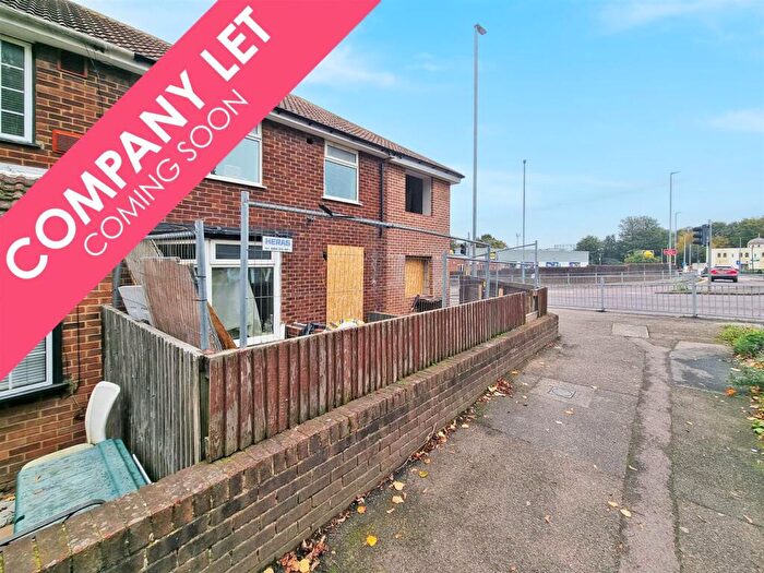 7 Bedroom House To Rent In Medway Road, Gillingham, ME7