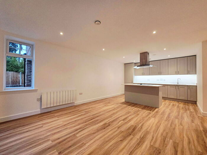 2 Bedroom Flat To Rent In Welcomes Road, Kenley, CR8