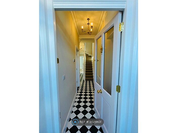 4 Bedroom Semi Detached House To Rent In Chessington Road, Ewell, Epsom, KT19