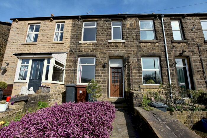 2 Bedroom Terraced House To Rent In Cracken View, Chinley, SK23