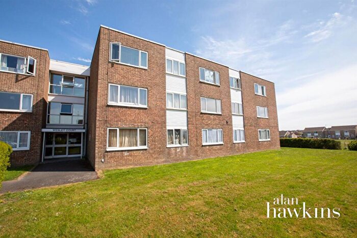 1 Bedroom Apartment For Sale In Wesley Court, Royal Wootton Bassett, SN4