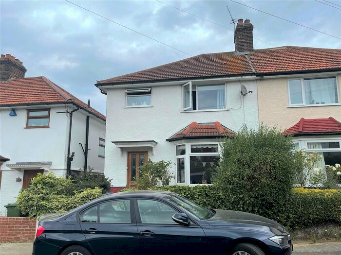3 Bedroom Semi-Detached House To Rent In Brightling Road, London, SE4