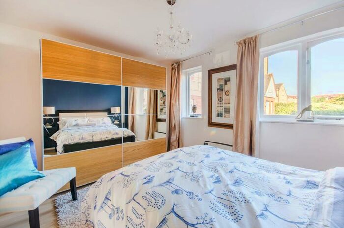 1 Bedroom Flat To Rent In Myers Lane, New Cross, London, SE14