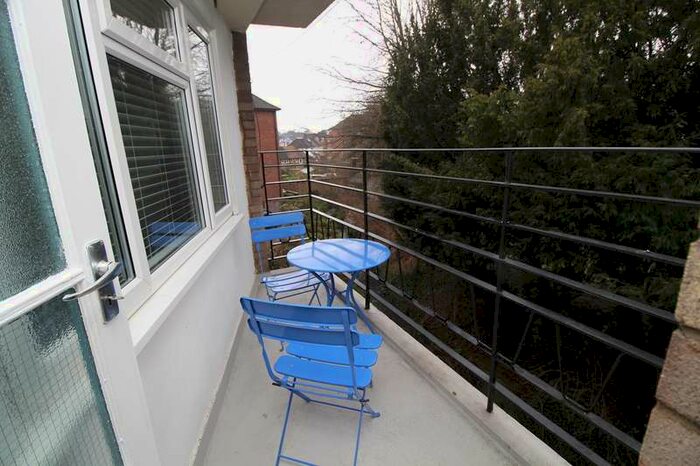 1 Bedroom Flat To Rent In Whinbush Road, Hitchin, SG5