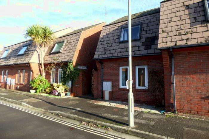 1 Bedroom Property To Rent In Holly Street, Gosport, PO12