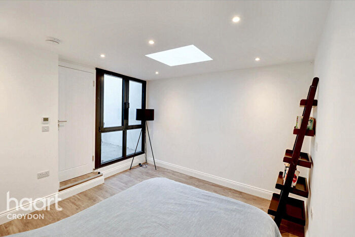 2 Bedroom Semi Detached House To Rent In Stanton Road, Croydon, CR0