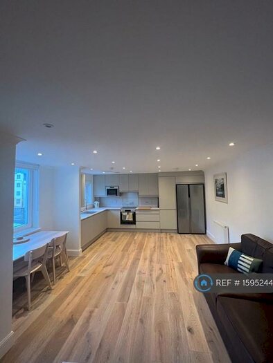 2 Bedroom Flat To Rent In Fettes Row, Edinburgh, EH3