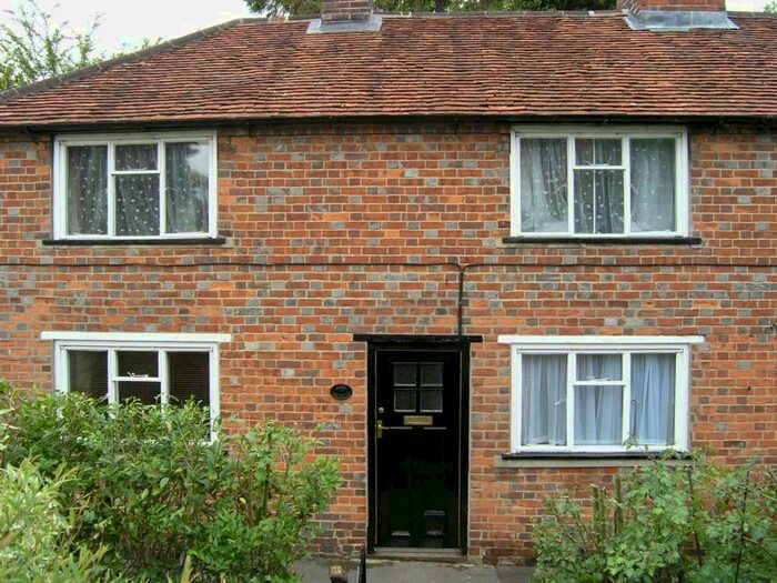 2 Bedroom End Of Terrace House To Rent In Priory Place, Hungerford, RG17