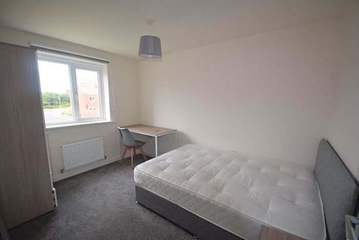 4 Bedroom Semi-Detached House To Rent In Centenary Way, Newport, TF10