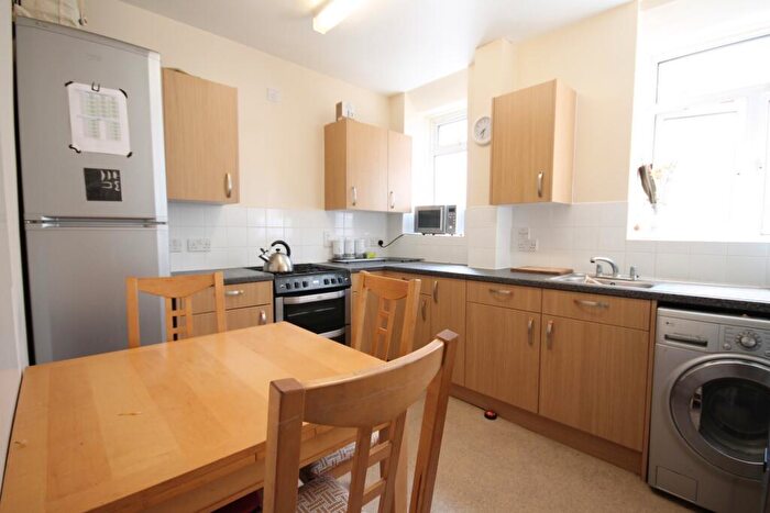 4 Bedroom Flat To Rent In Kenbrook House, Leighton Road, Kentish Town, NW5
