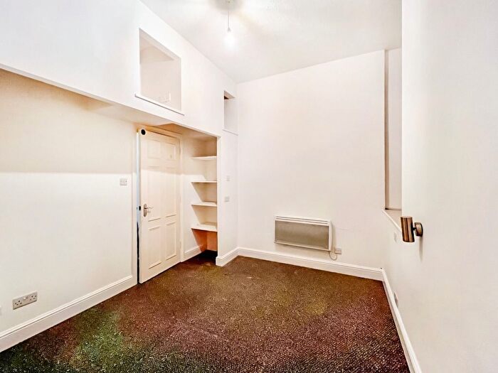 2 Bedroom Flat To Rent In All Saints Church, Galley Hill Road, Swanscombe, Kent, DA10